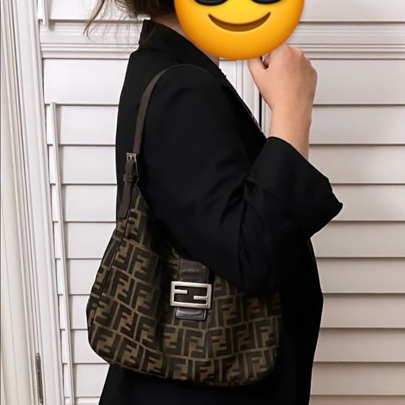 Vintage Fendi zucca shoulder bag. - Picture 10 of 11